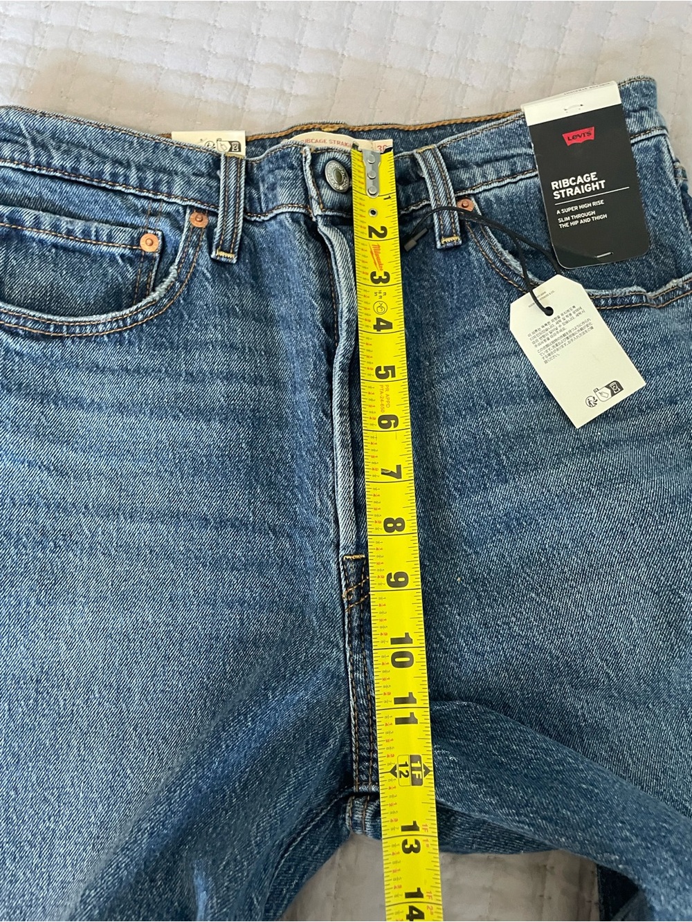 Levi’s Premium Ribcage Straight Jeans Sz 30 NWT High Rise Medium Wash - Picture 10 of 10